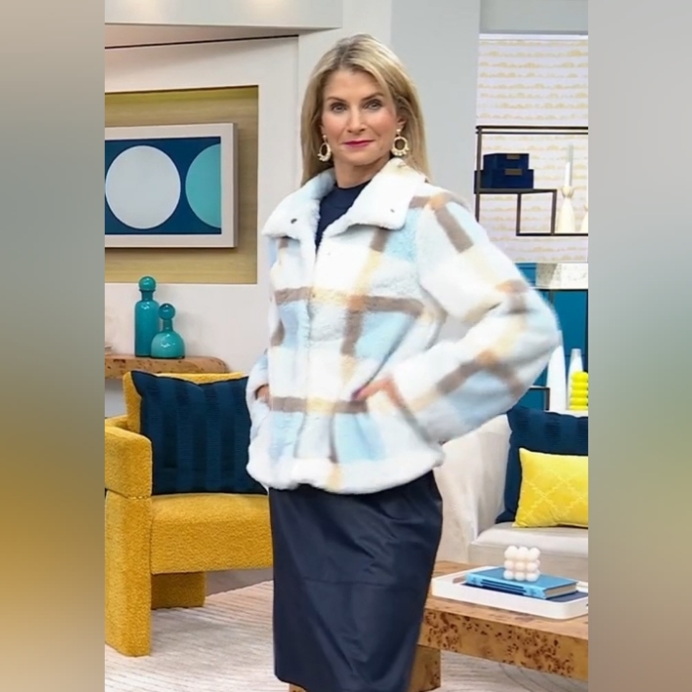 Small Colleen Lopez Faux Fur Jacket In Ice Blue Plaid- Soft, Warm & Breathable - Picture 16 of 16